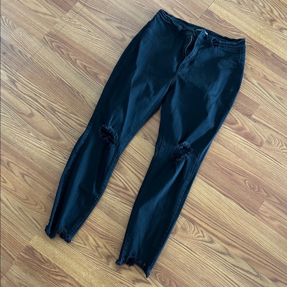 Fashion Nova Black Ripped Skinny Jeans